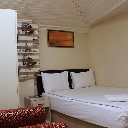Simge Hotel Istanbul Bagian luar foto