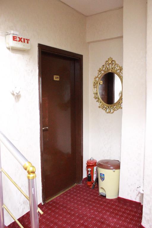 Simge Hotel Istanbul Bagian luar foto