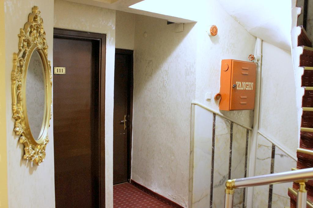 Simge Hotel Istanbul Bagian luar foto