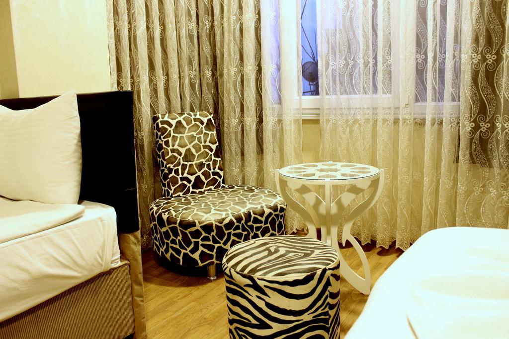 Simge Hotel Istanbul Bagian luar foto