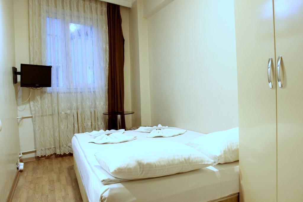 Simge Hotel Istanbul Bagian luar foto