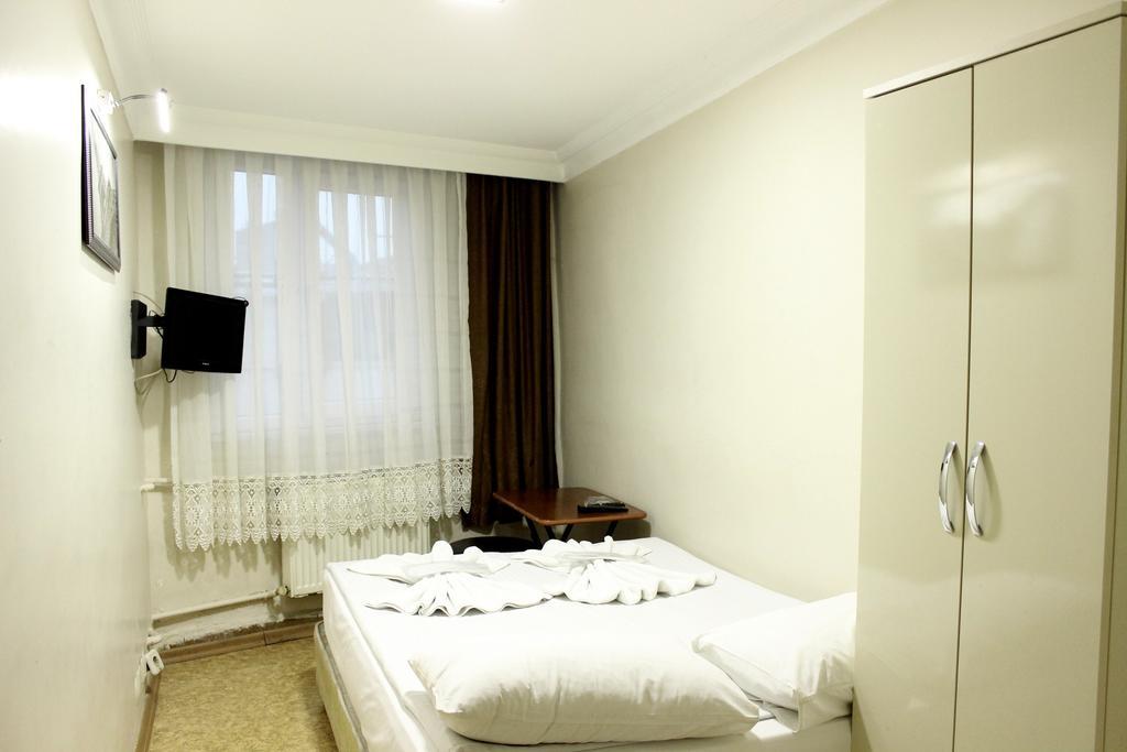 Simge Hotel Istanbul Bagian luar foto
