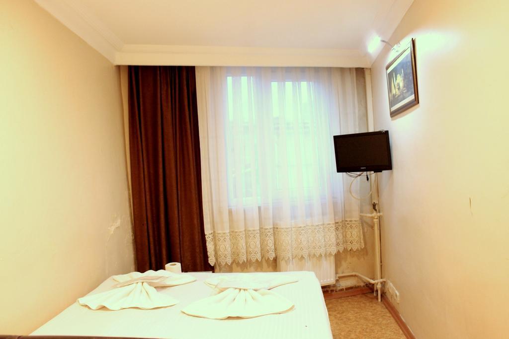 Simge Hotel Istanbul Bagian luar foto