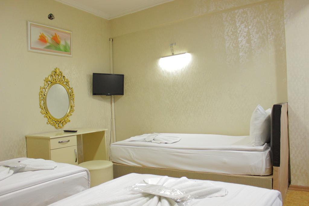 Simge Hotel Istanbul Bagian luar foto